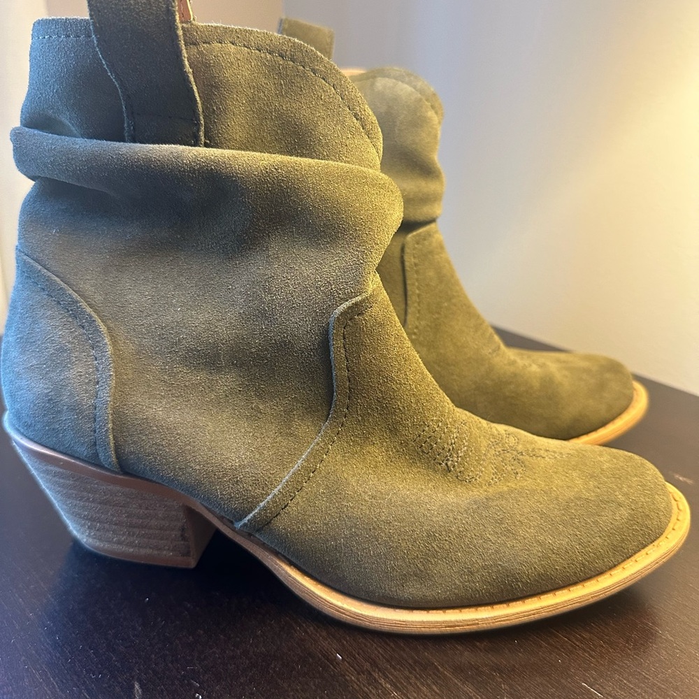 Dingo Olive Suede Ankle Booties